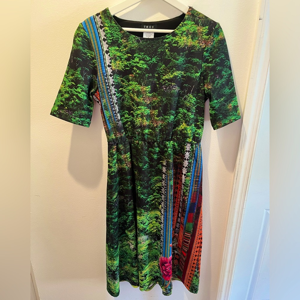 Gorgeous & Unique Forest Print Dress 😍🌲